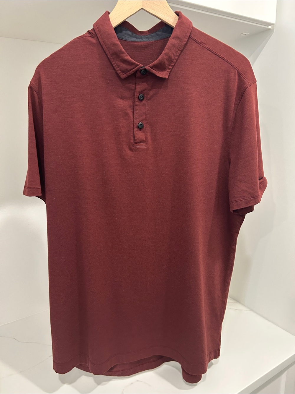 Lululemon Evolution Short Sleeve Polo in Garnet | Size XL
